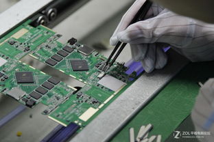 冒死拍攝 50張圖揭秘平板電腦生產線，你能猜出是哪家廠商嗎？